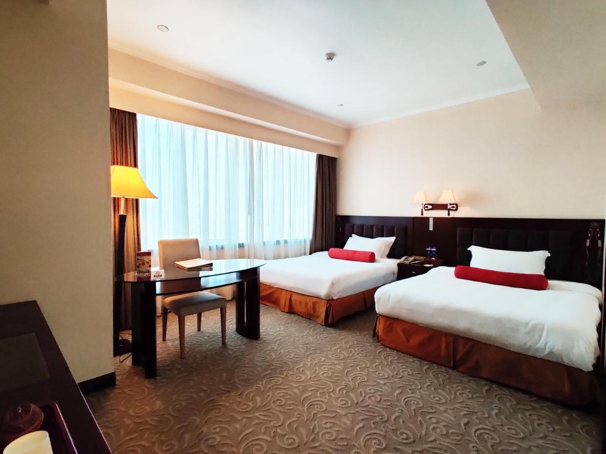 גואנגג'ואו Majestic Hotel מראה חיצוני תמונה