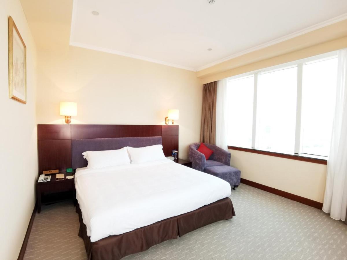 גואנגג'ואו Majestic Hotel מראה חיצוני תמונה